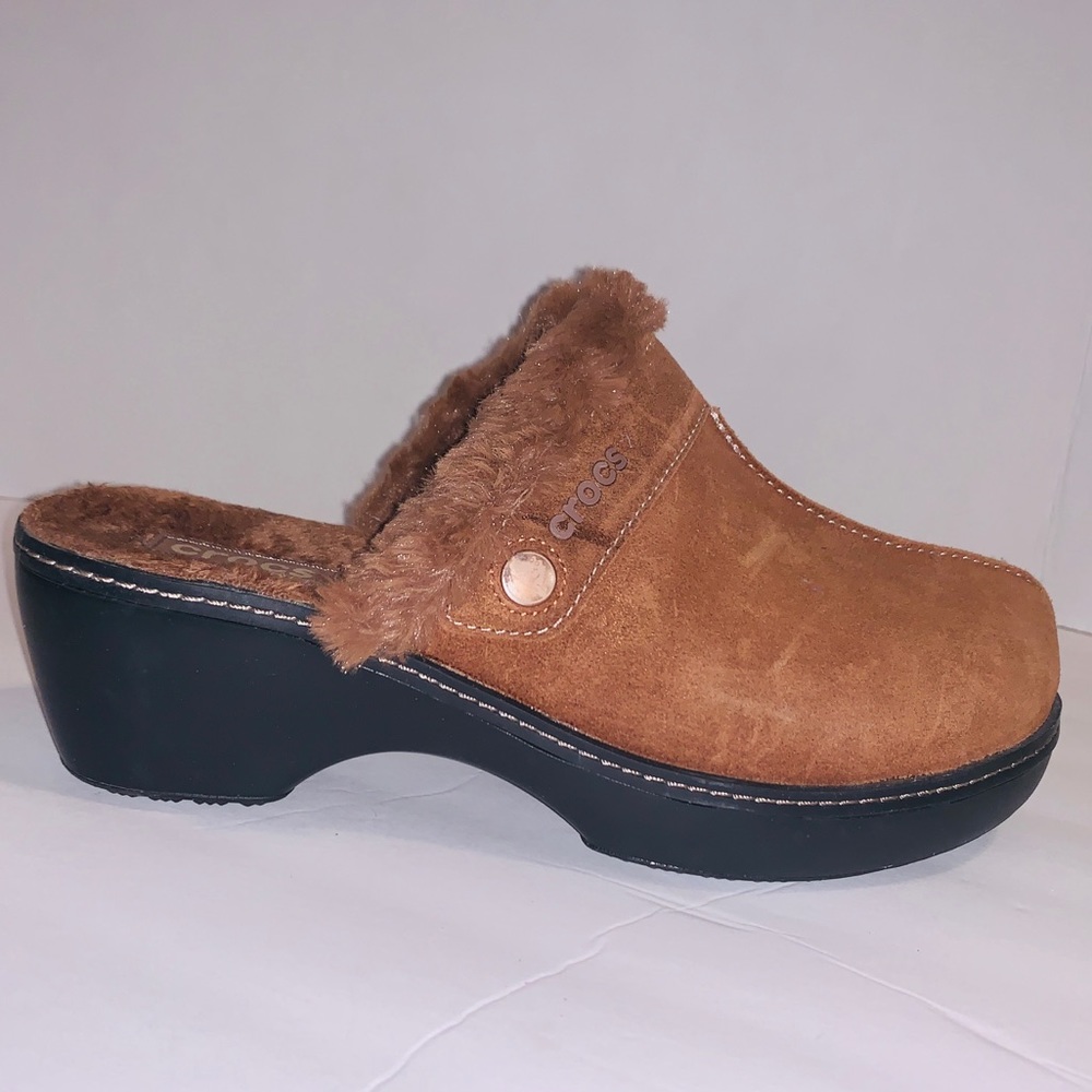 CROCS Suede Faux Fur Lined Brown Women’s Clogs Size W10